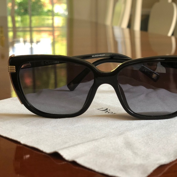 Dior Sunglasses (+ Box & Cleaning Cloth) - Picture 3 of 5